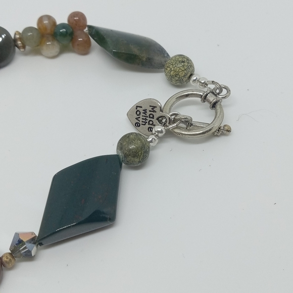 * handmade agate & jasper stones necklace    unique teardrop & diamond shapes - Picture 4 of 5